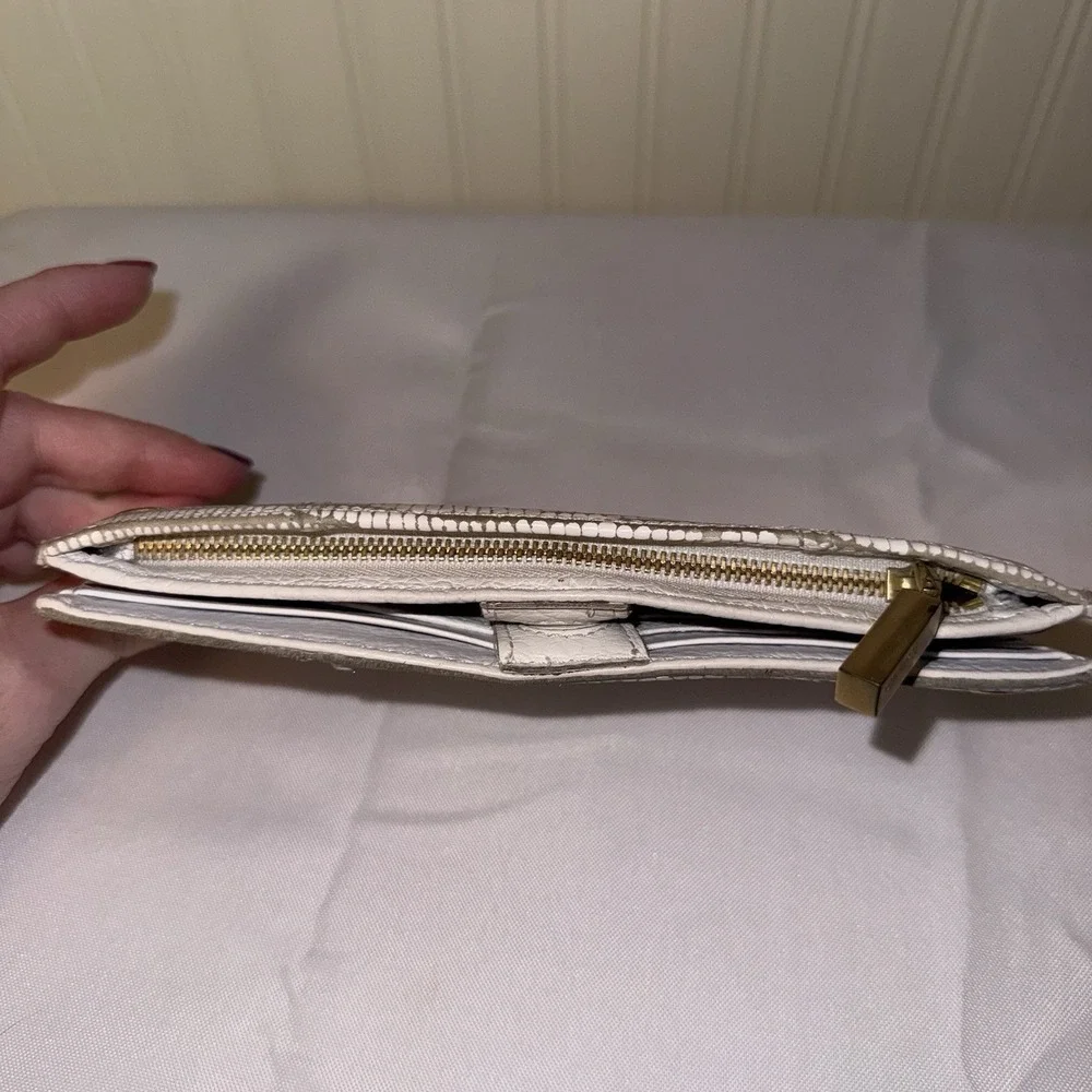 Hammitt 110 North Soft Leather Bifold Long Wallet White Crackle Gold Hardware - Picture 5 of 14